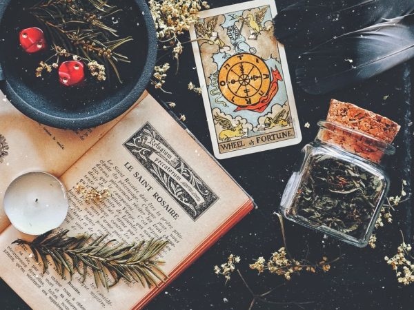 Accurate-Psychic-Reading-Questions-Clairvoyant-Reading-Reader-Present-Future-Love-Career-Health.jpg